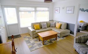 Chalet Bonair Spacious Comfortable 2 Bedroom Chalet Sleeping 4 Dartmouth